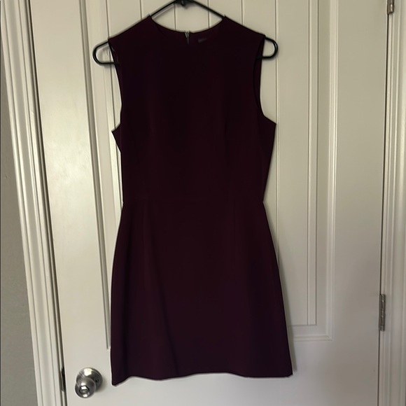 French Connection Wine Colored Sheath Mini Dress Crew Neck Sleeveless - Picture 1 of 4